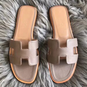 Hermes Oran Slide Sandals In Grey Swift Calfskin